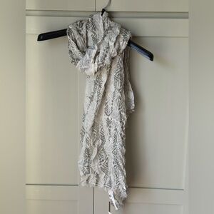 NWT Chico's Patterned Scarf/Wrap Approx 20x72 Off White & Gray